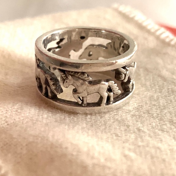 RARE RETIRED James Avery Unicorn band ring 4 - Picture 11 of 15